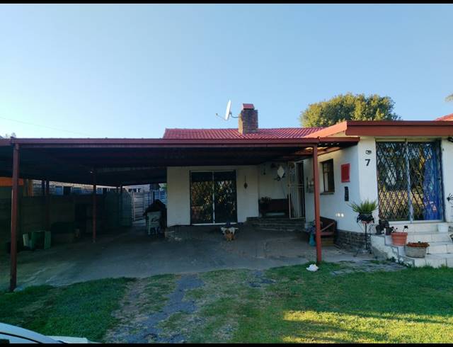 3 BEDROOM HOUSE FOR SALE IN BIRCHLEIGH NORTH